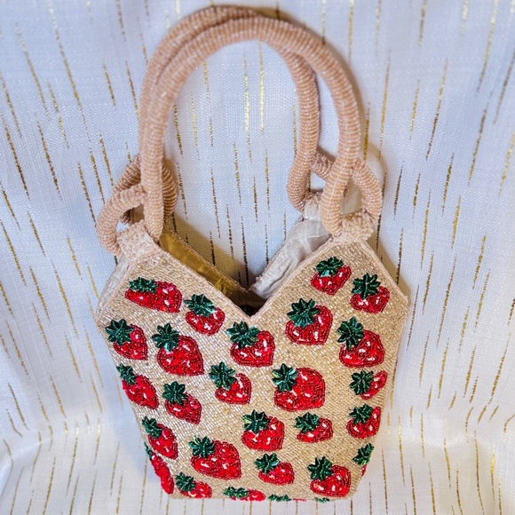 Beaded Strawberry Tote Bag | Summer Y2K Fruit Purse - Picture 6 of 6
